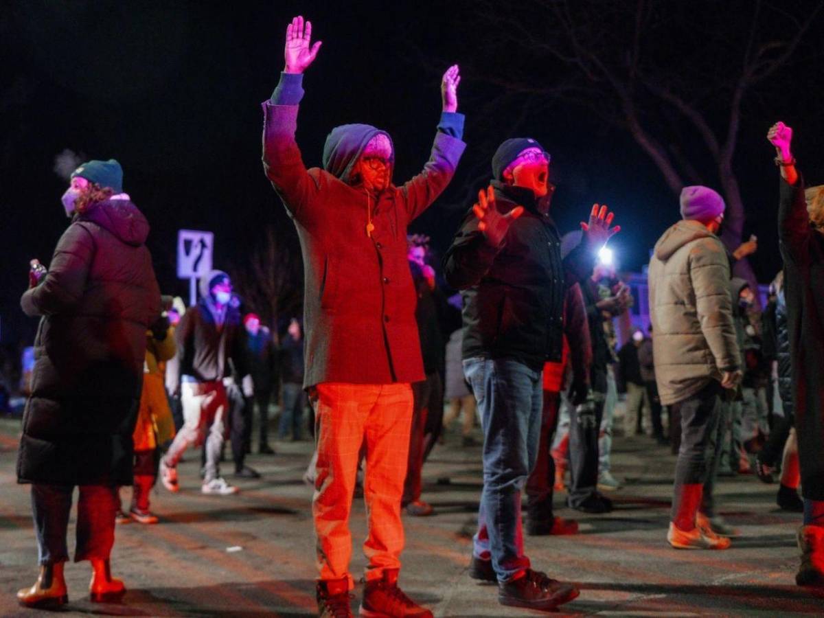 ¿Qué es la Ley de Insurrección que Trump quiere imponer en Minneapolis por ataques a ICE?