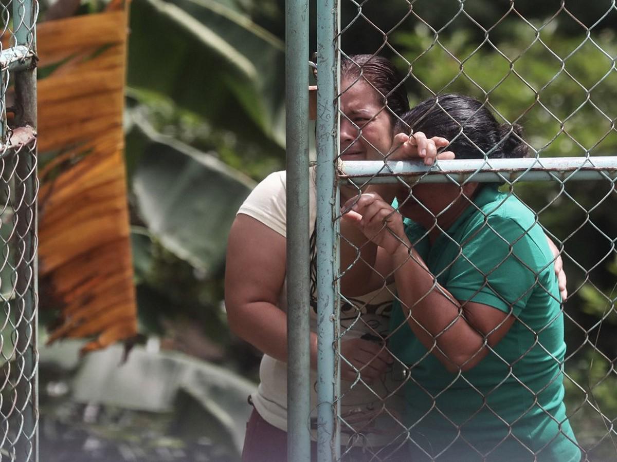 “Dios lo cuide, adiós, mi amor”: salvadoreña a su marido arrestado en cerco militar