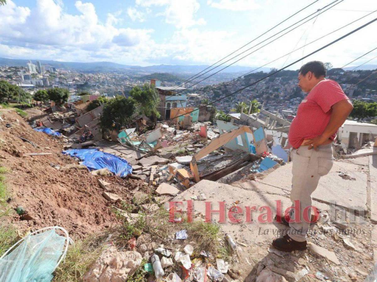 Desastre y dolor viven más de 150 familias en la Guillén