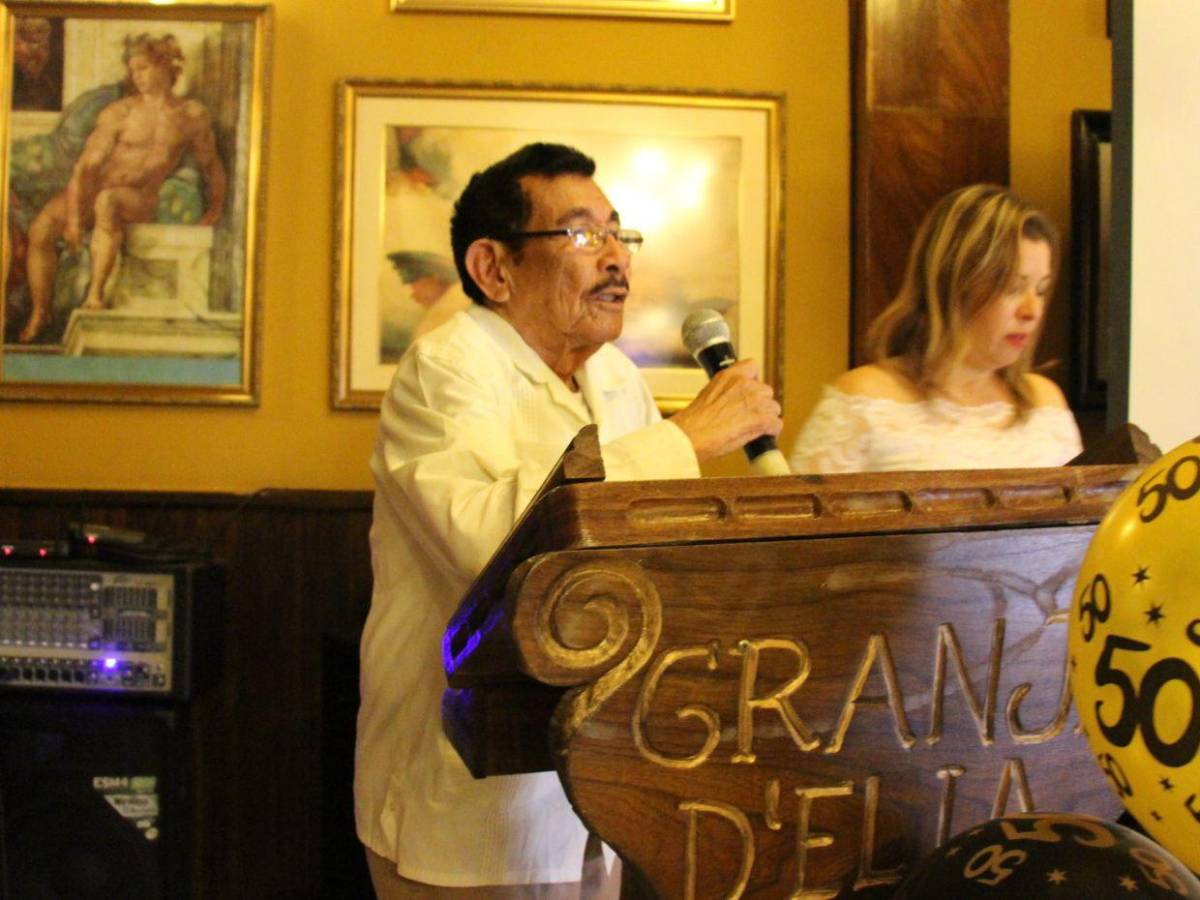 Laura Meza lamenta la muerte de su abuelo, el periodista Leónidas Meza Recarte