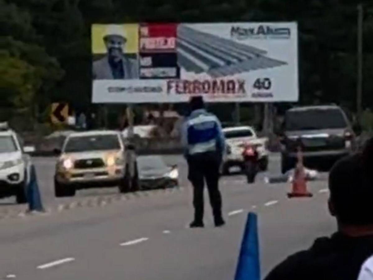 Cuadro a cuadro: Así fue el momento que Policía noqueó a motociclista que evadió operativo