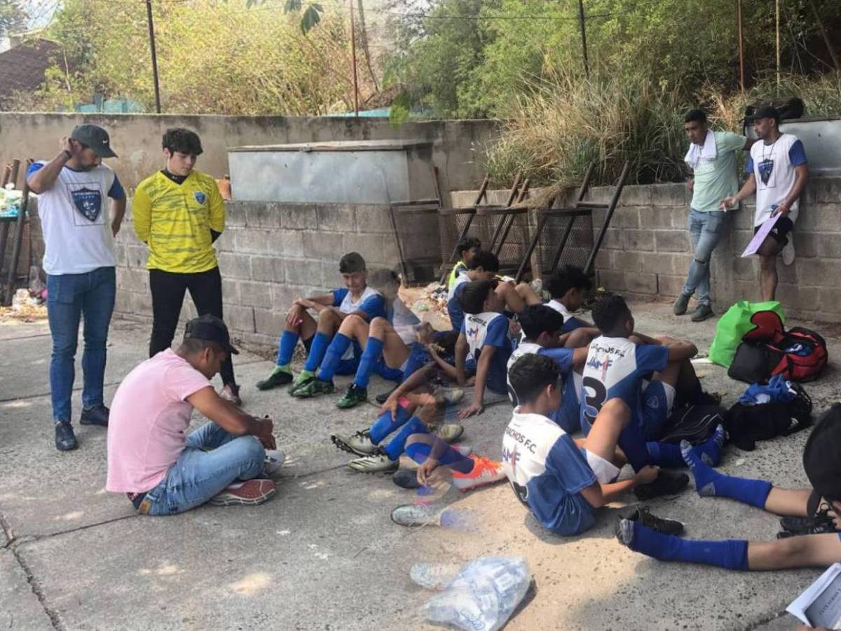 El proyecto deportivo de exjugadores de Honduras que ayuda a niños de la capital El proyecto deportivo de exjugadores de Honduras que ayuda a niños de la capital