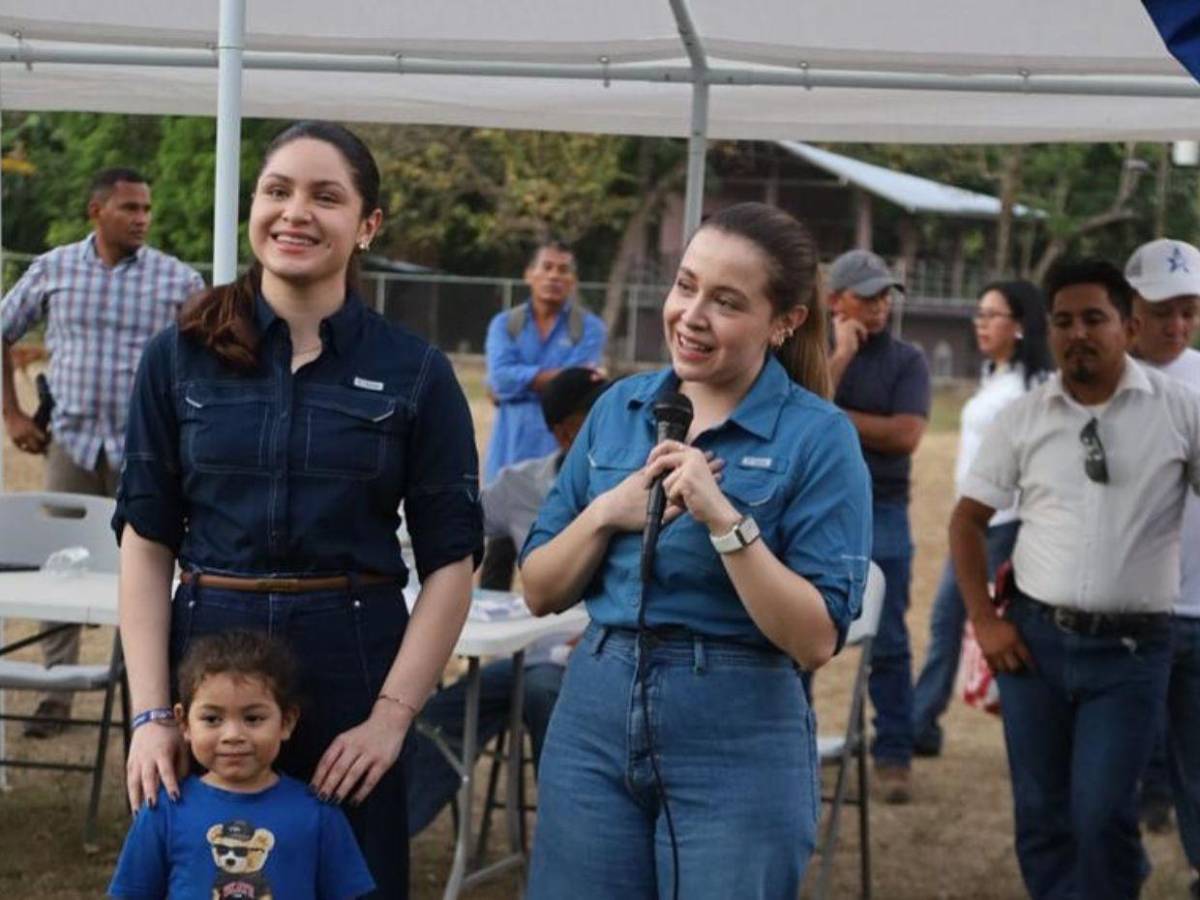 La familia de Ana García, la precandidata nacionalista y ex primera dama de Honduras