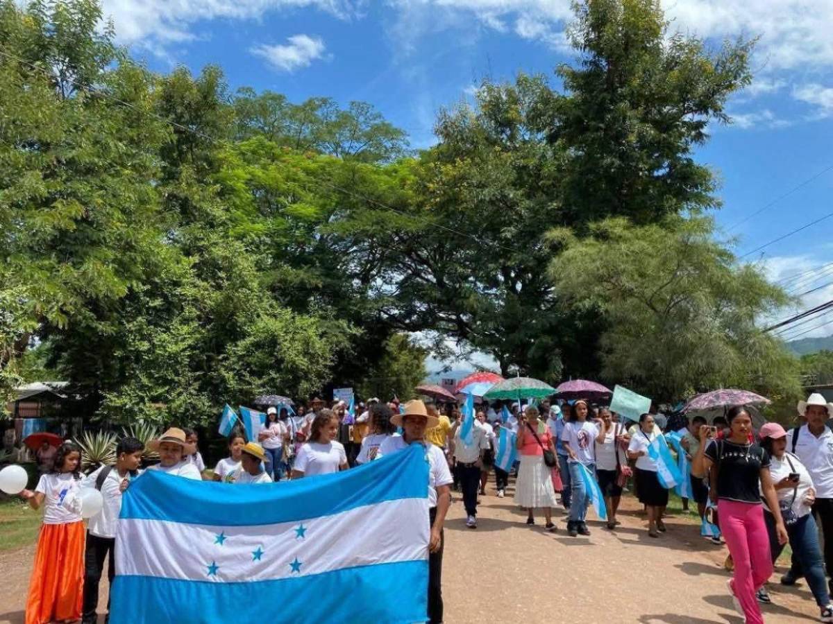 Histórica caminata de oración une a hondureños en todo el país