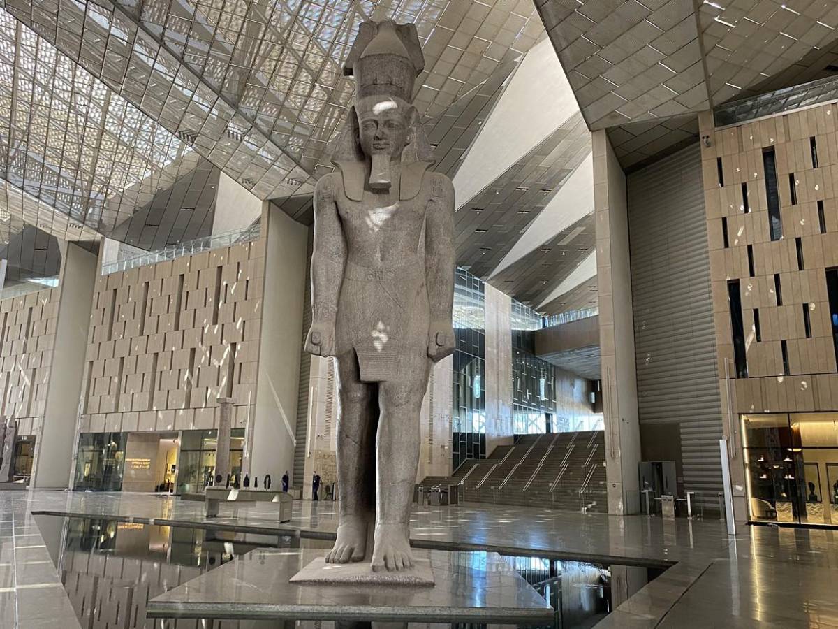 Así es el Gran Museo Egipcio, la 'cuarta pirámide', que hoy abrió sus puertas