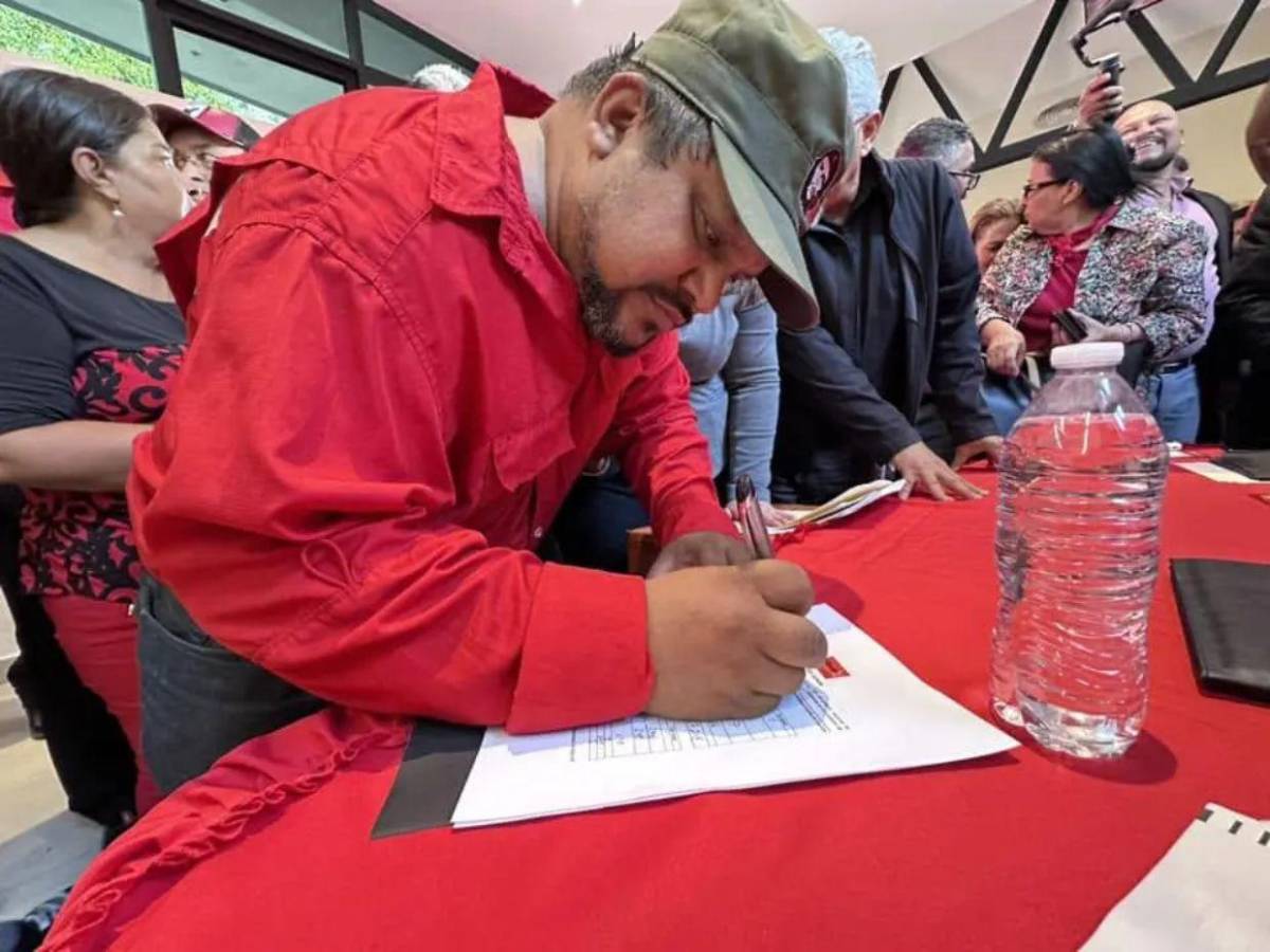 ¿Quién es Melvin Cevallos y de qué lo acusan? Perfil del reconocido dirigente de Libre