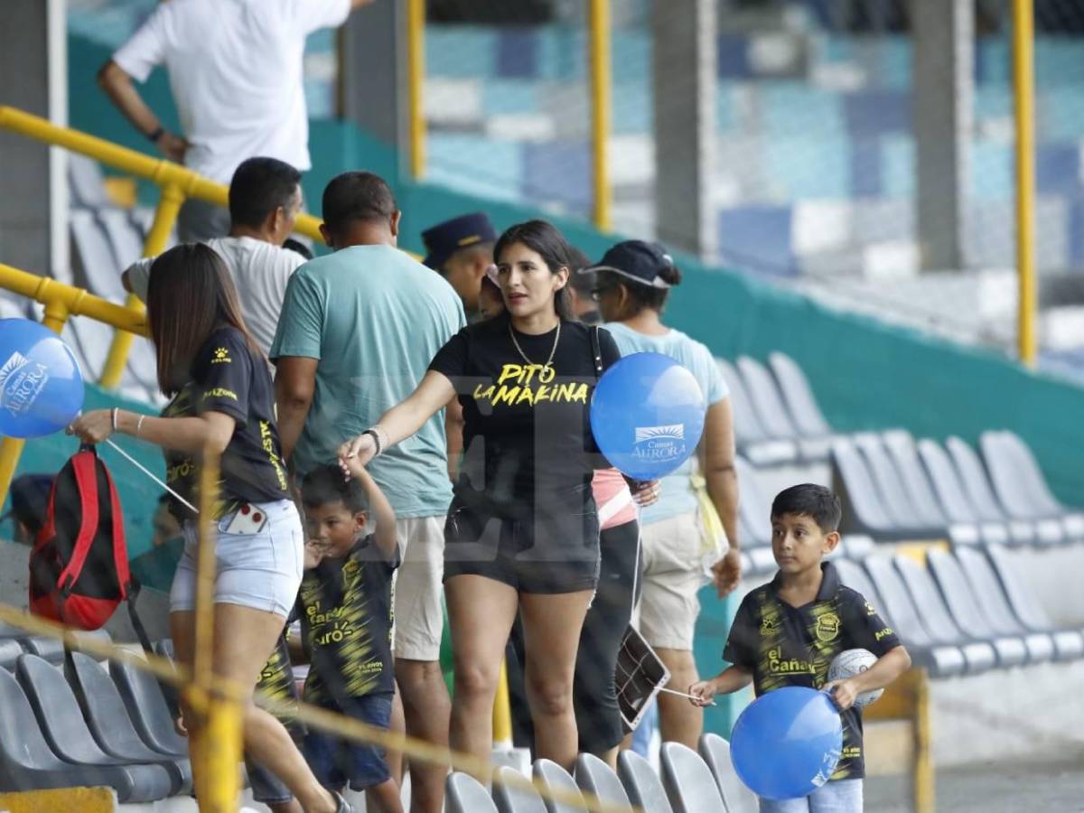 El Morazán se vistió de gala: Así se vive el ambientazo en regreso de Platense a Liga Nacional