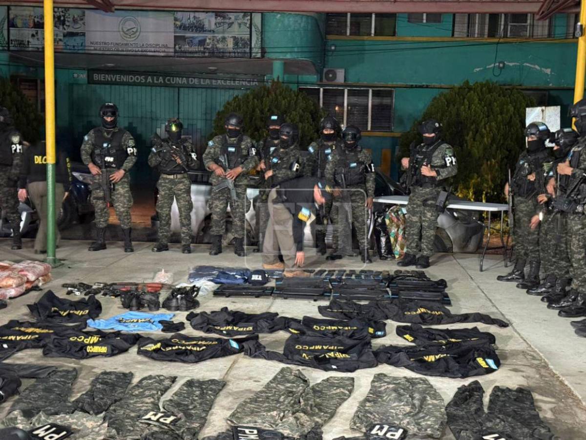 Armas, bombas, drogas y uniformes de la DEA: los decomisos tras operativo en SPS