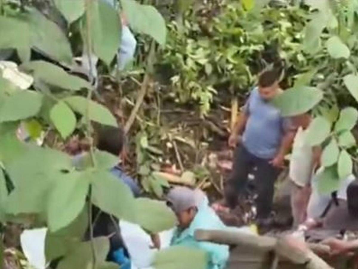 Un guacal, una vela y el vaciado de presa: la búsqueda del joven arrastrado por río en Taulabé
