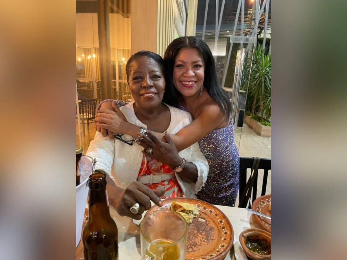 Dan último adiós a Lizeth, hija de reconocida jueza que murió intentando cruzar el bulevar FF AA