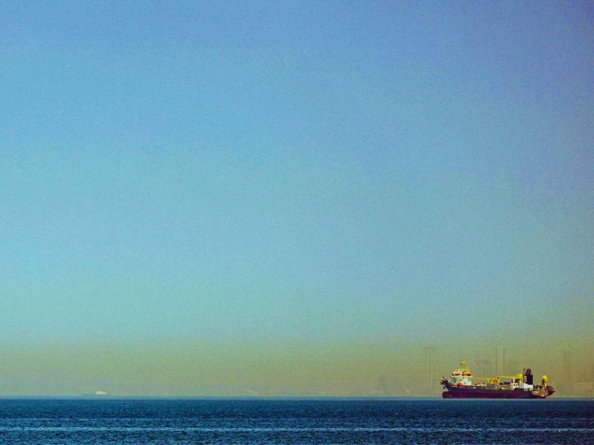 ¿Qué es el estrecho de Ormuz y cuál es su importancia en la economía global?