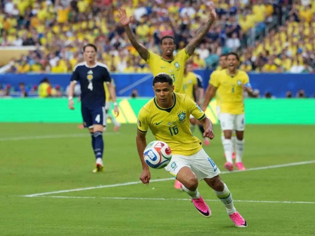¿Fuera Neymar y Raphinha? El 11 titular de Brasil vs Japón en 16avos del Mundial