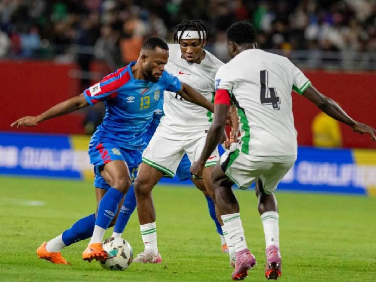 Eliminatoria: Entrenador denuncia brujería de selección para sacarlos del Mundial