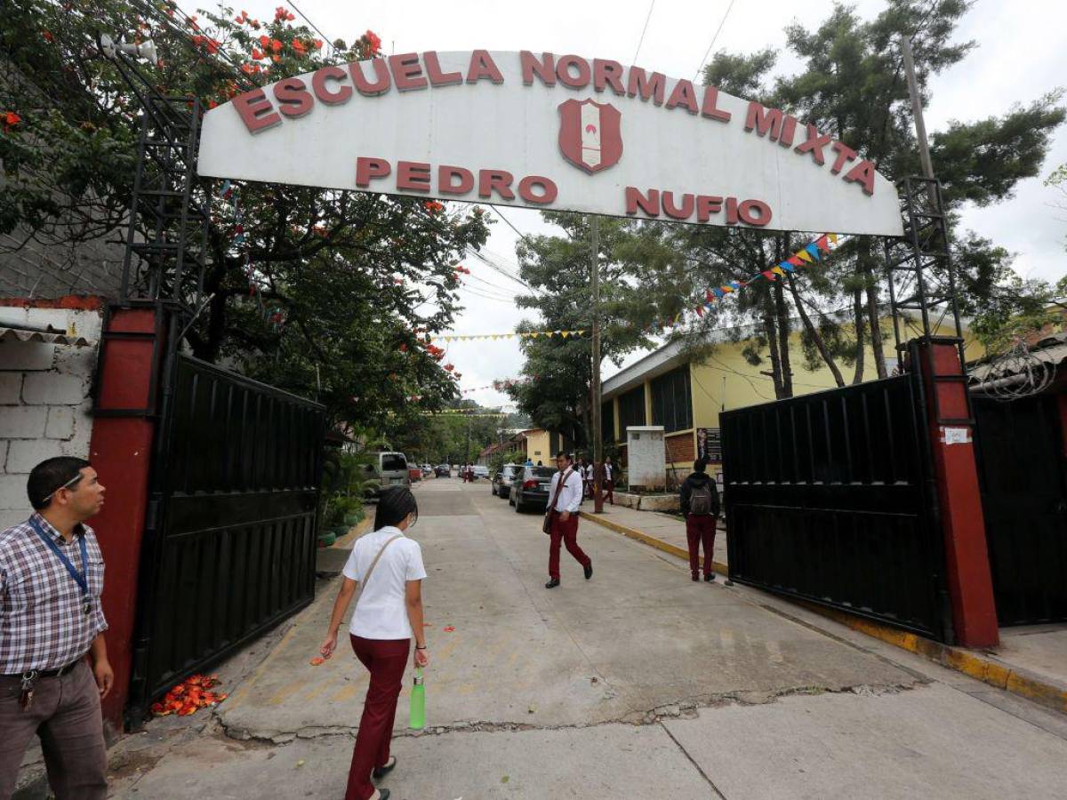 La FOMH exige abrir plazas para docentes bilingües en Honduras