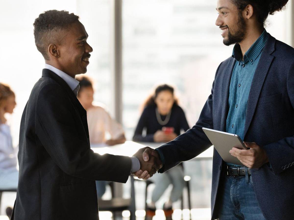 Diez deberías para triunfar en una entrevista de trabajo
