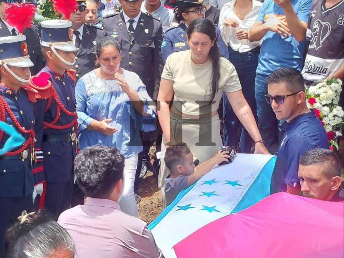 Luto y dolor en la familia de Kevin Pérez, el policía que salvó a un niño en SPS