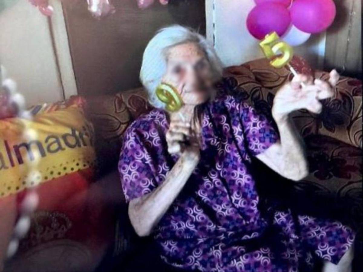 ​​​​Desconsuelo, llanto y dolor entre familiares de anciana de 96 años que murió carbonizada en Cortés