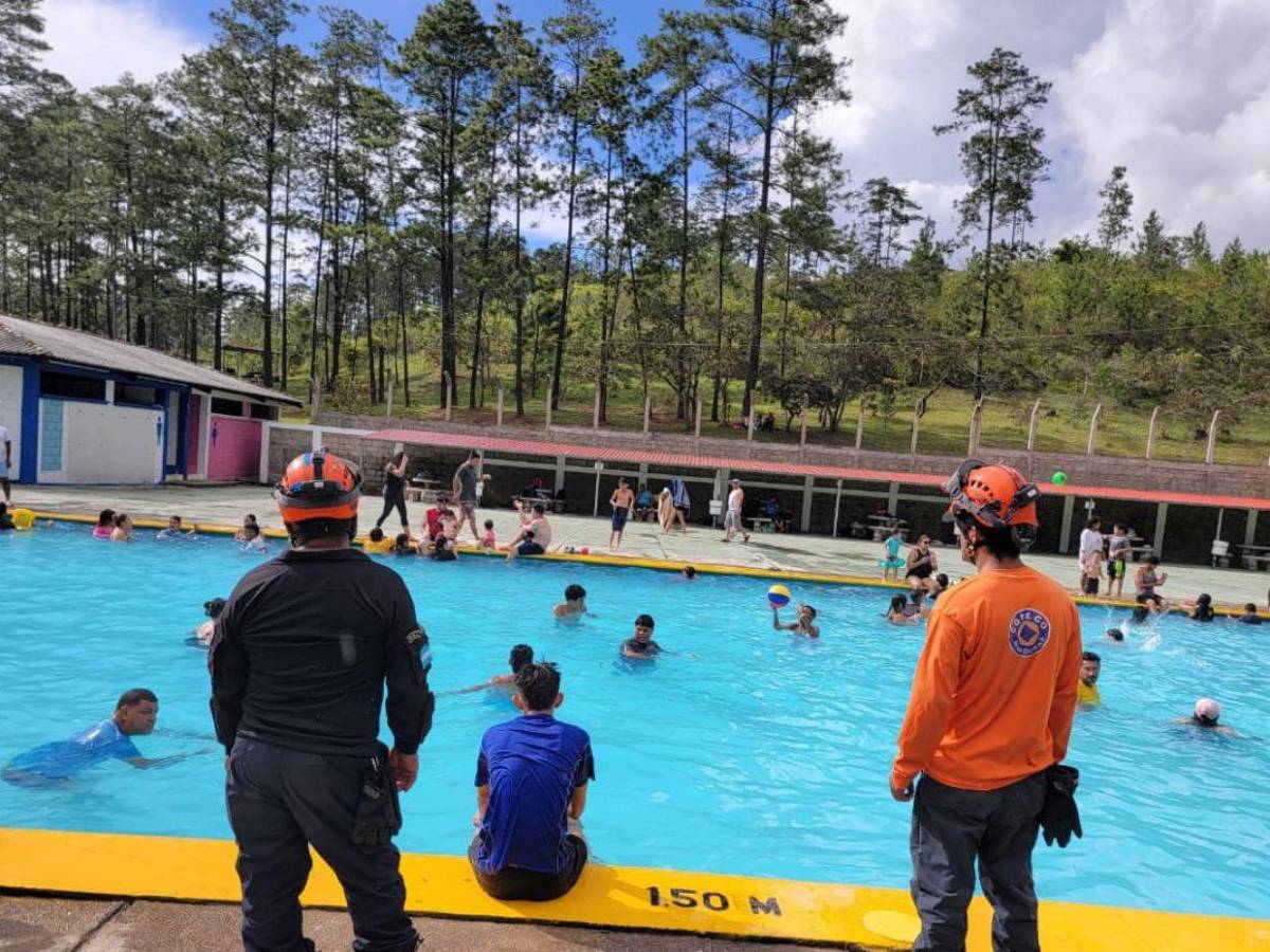 Vacacionistas retornan a sus hogares tras concluir el Feriado Morazánico