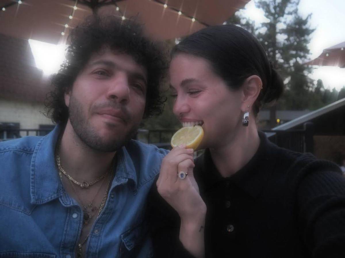 Selena Gomez presume su amor por su esposo Benny Blanco con fotografías inéditas