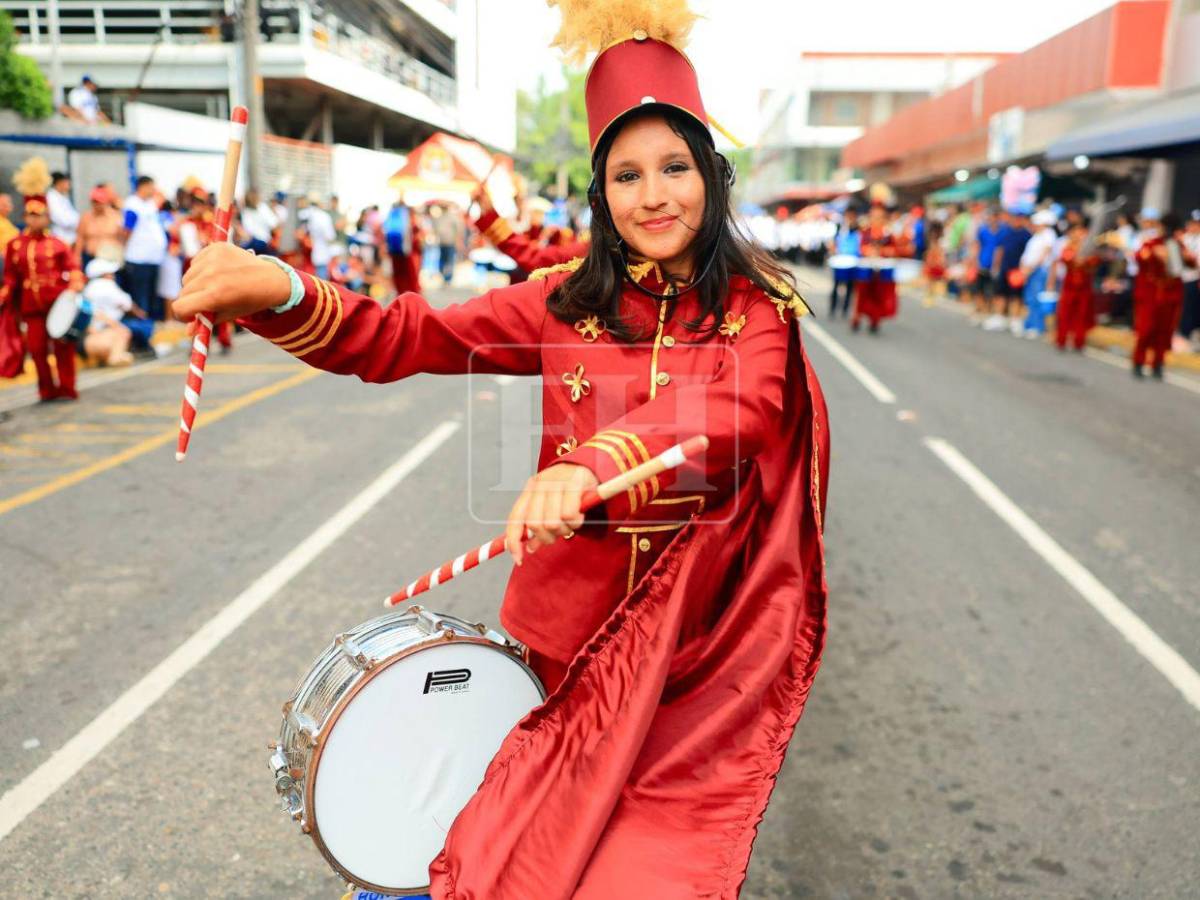 Colores vibrantes, alegría y orgullo patrio llenan las calles de Honduras este 15 de septiembre