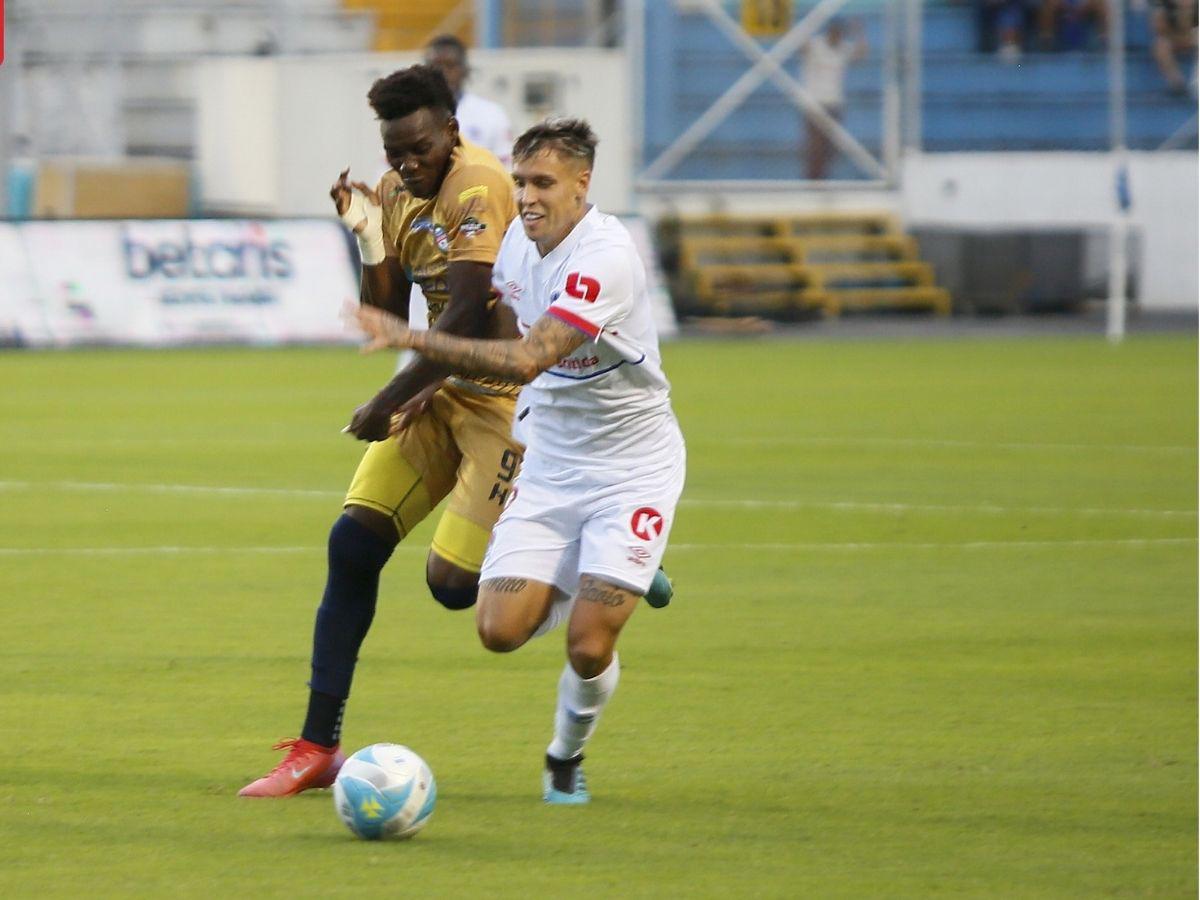 ¿Sin seleccionados? El 11 titular con el que Olimpia buscará derrotar a Motagua en el clásico