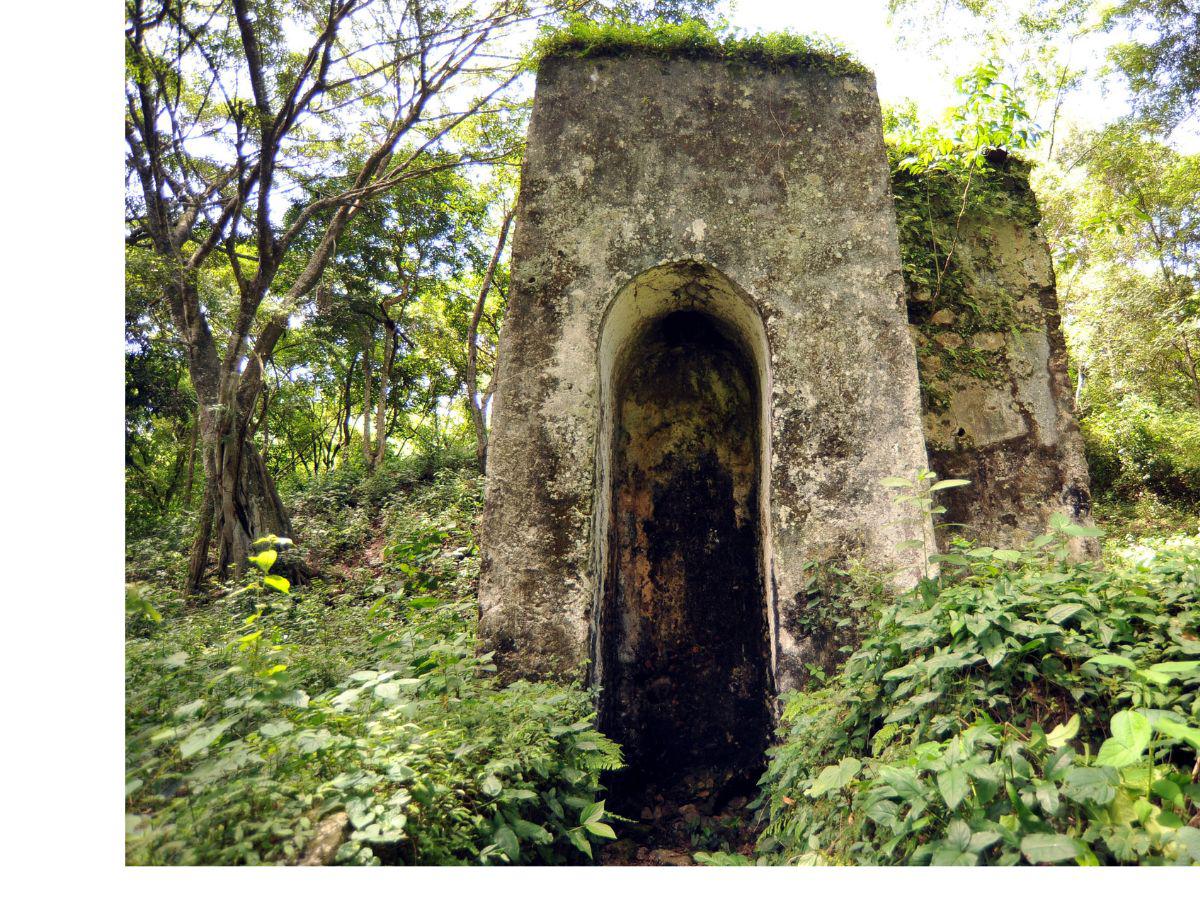 Casi 400 años tienen de existencia los altos hornos españoles, ubicados en la aldea Algalteca, circuito minero formado por Opoteca, Santa Lucía, Tegucigalpa y San Antonio de Oriente.