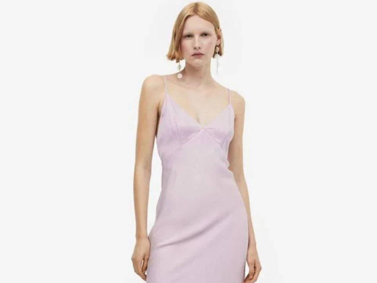 El vestido lencero prenda clave en 2025: sexy, versátil y en tendencia