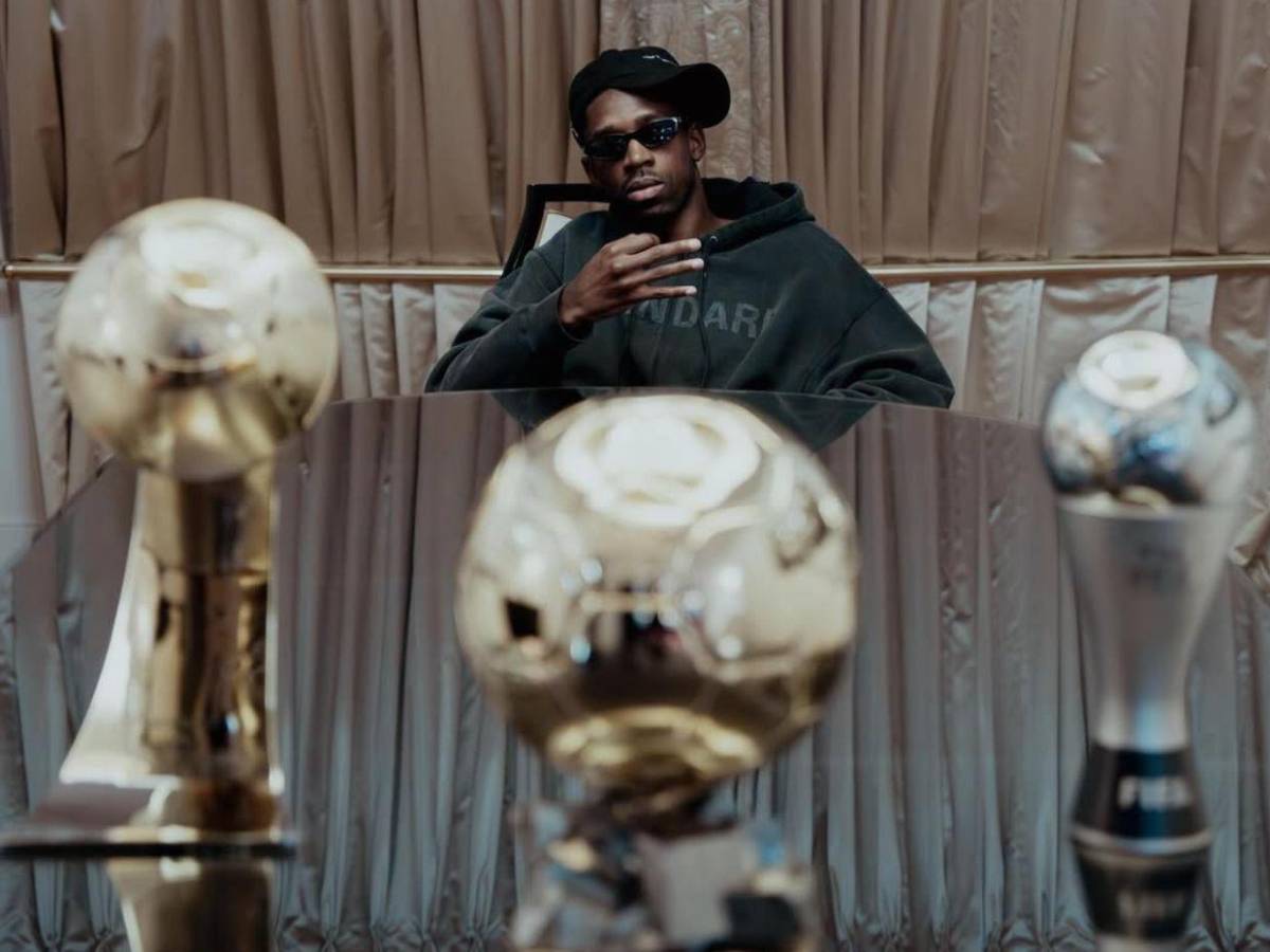 Así recibieron el 2026 grandes estrellas del fútbol de élite: ¿Qué hizo Dembelé?