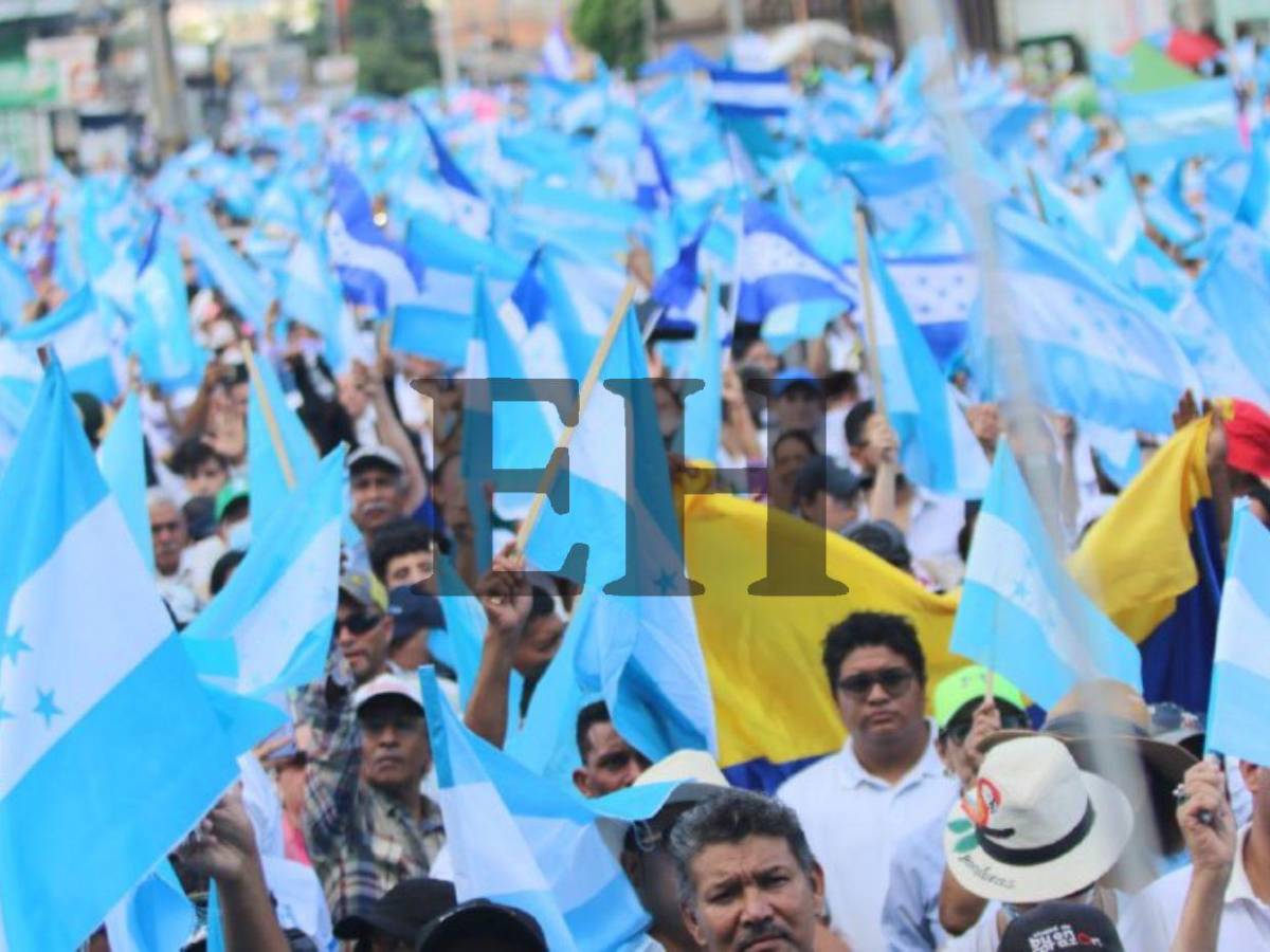 Con oraciones, cánticos y lágrimas finaliza la caminata de las iglesias en Tegucigalpa