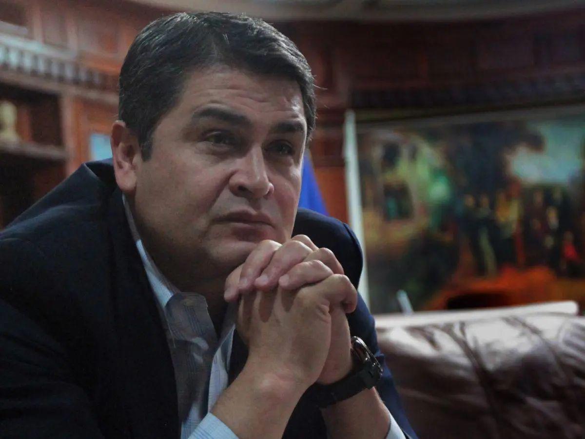 Funcionarios levantaron orden de detención migratoria de JOH antes de salir en libertad