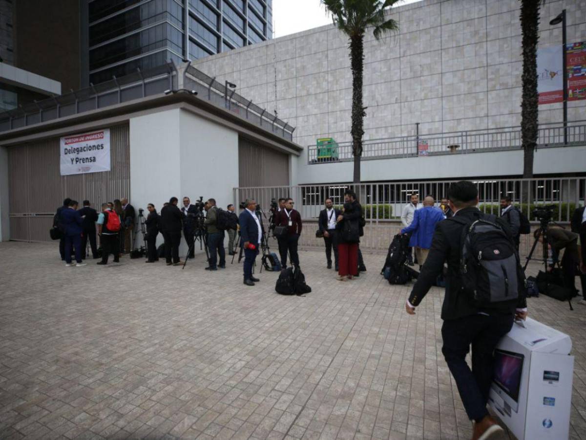 Accesos al Banco Central de Honduras cerrados por la IX Cumbre de la Celac