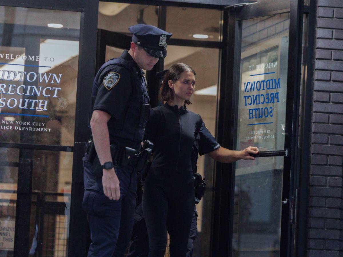 Arrestan a pareja rusa que se comprometió en la cima del Empire State Building