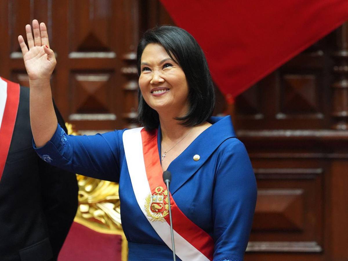 El fujimorismo vuelve al poder: Keiko Fujimori jura como primera presidenta de Perú
