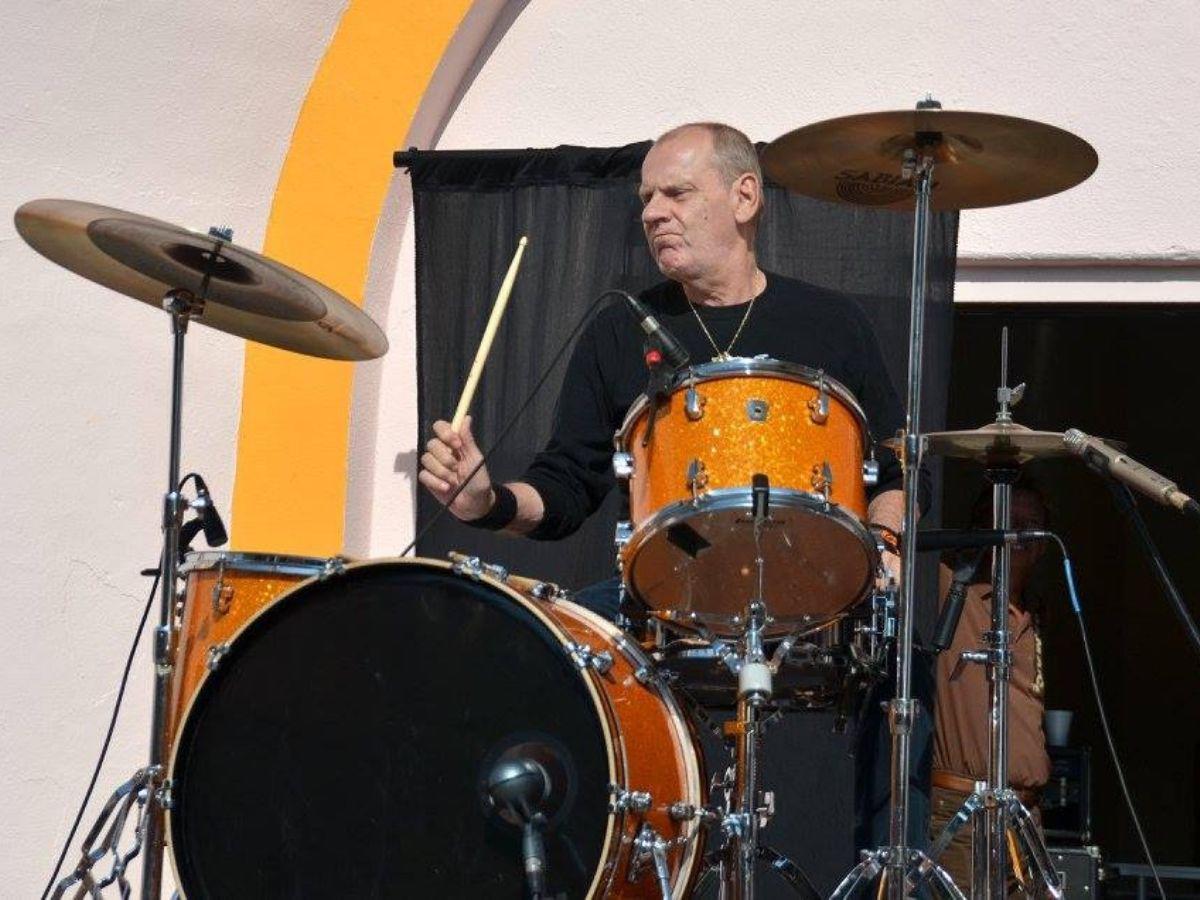 Dennis Thompson, baterista de MC5, muere luego de un ataque cardíaco
