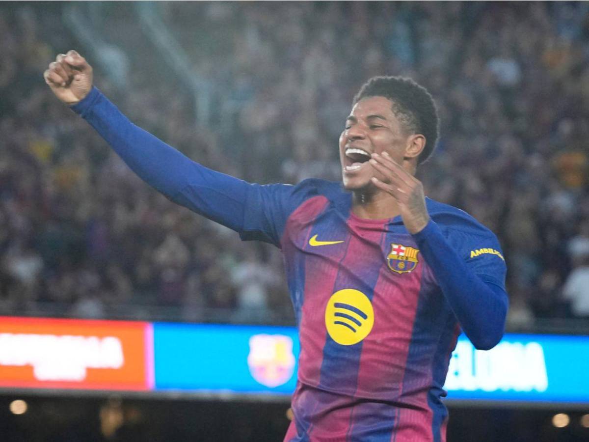 ¡Revolución en el Barcelona! Los fichajes y salidas que ha pedido Hansi Flick