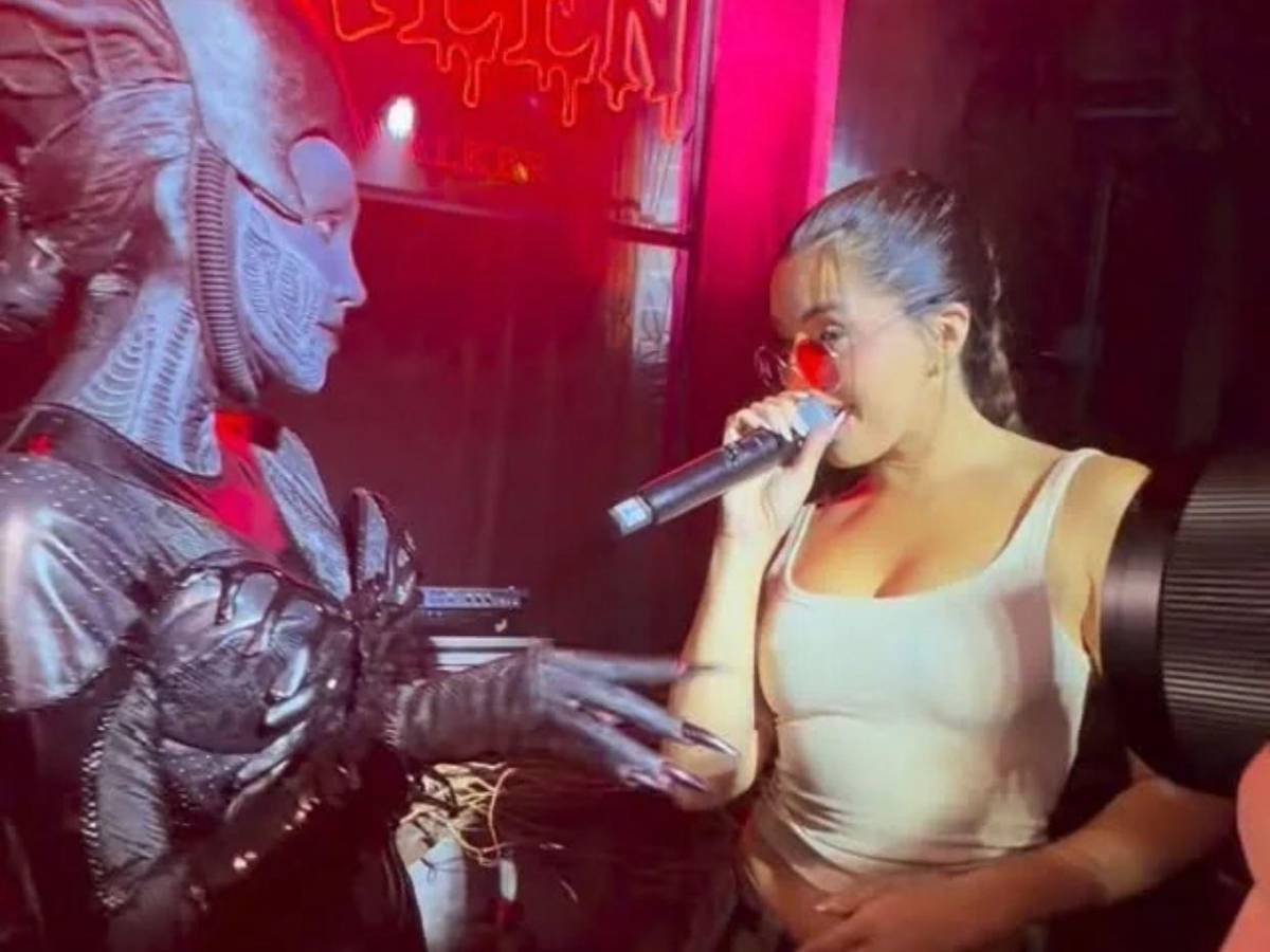 Beliween 2026: Belinda recrea al xenomorfo de Alien