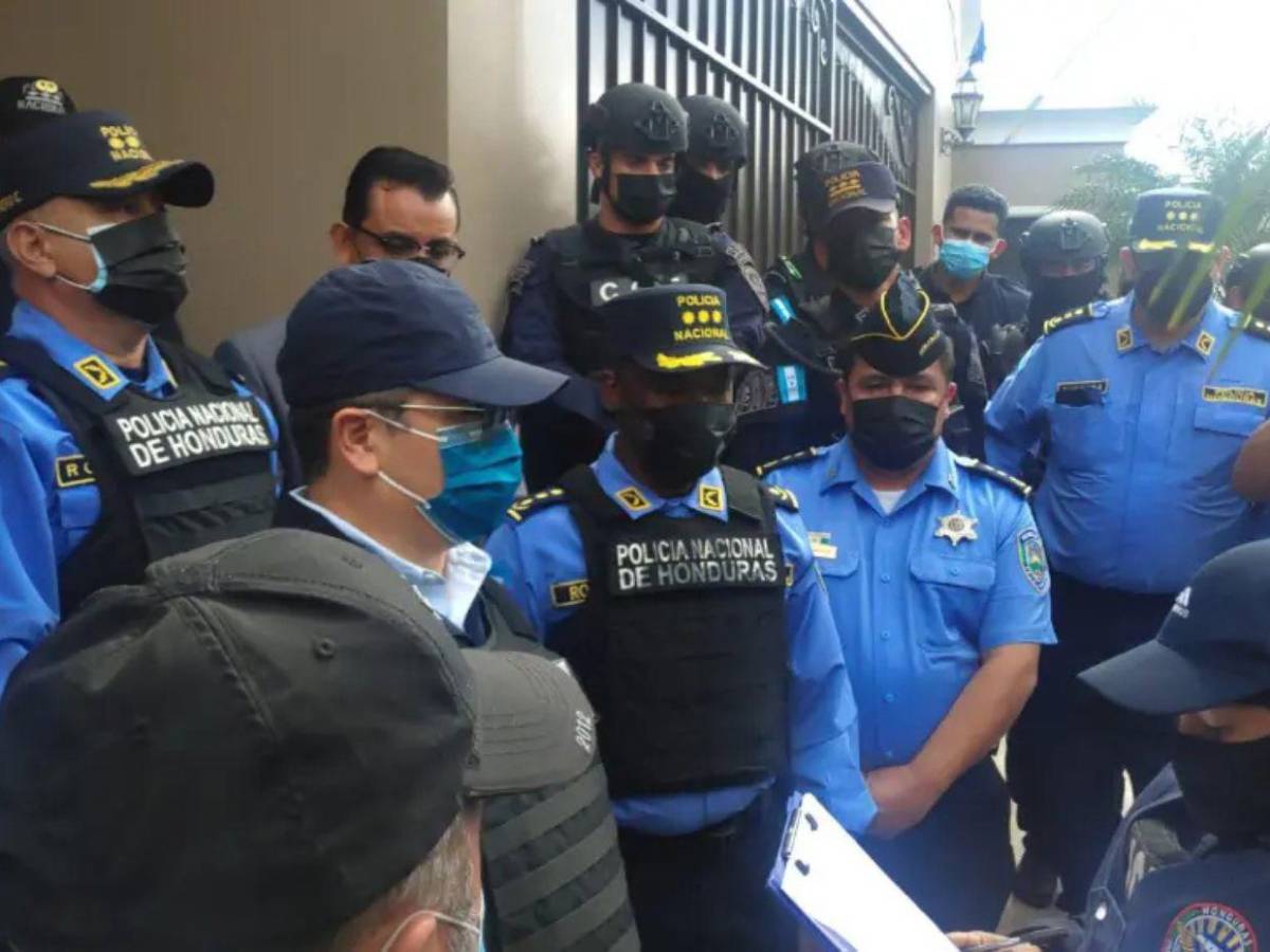 Tras el indulto a Trump: ¿Cuánto tiempo estuvo Juan Orlando Hernández en prisión?