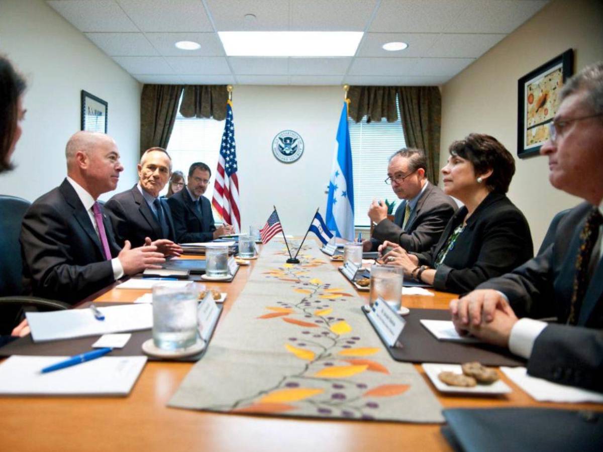 ¿Quién es Mireya Agüero, la próxima canciller de Honduras que nombrará Nasry Asfura?