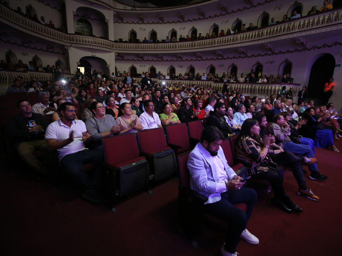 Las imágenes del concierto de Los Iracundos en Tegucigalpa Las imágenes del concierto de Los Iracundos en Tegucigalpa