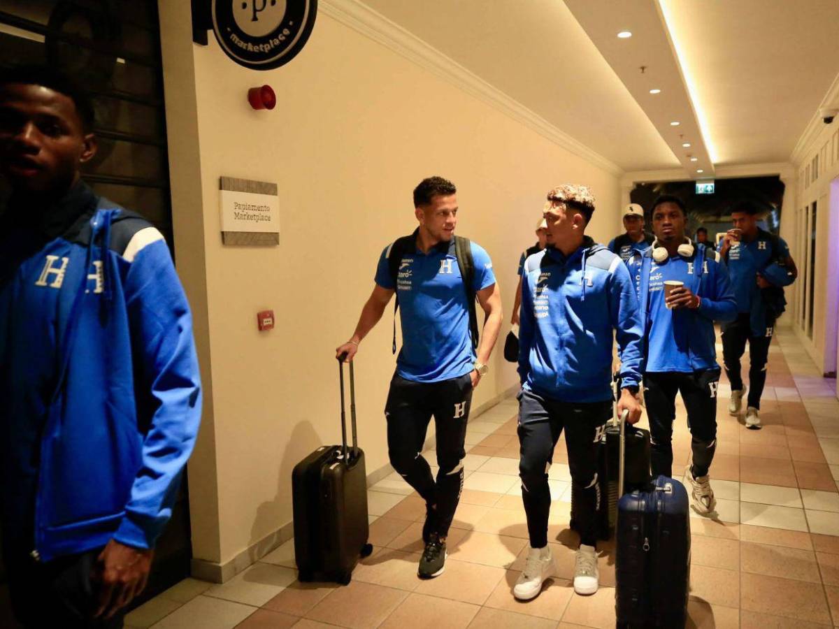 Luis Palma llega a Curazao y ciudadana estadounidense le hizo petición... ¡Su esposo lo aplaudió!