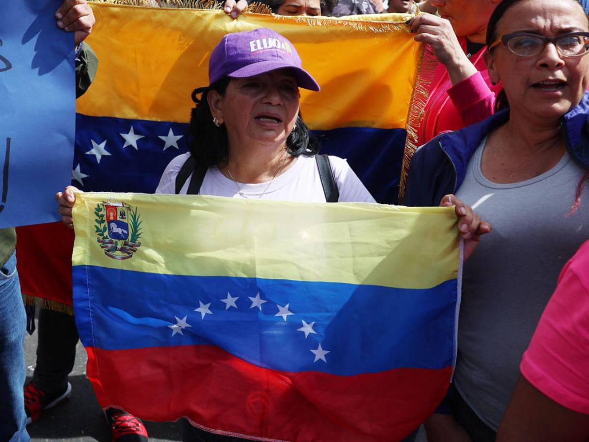 Chavistas exigen a Trump la liberación de Maduro y su esposa: ¡Los queremos de vuelta!