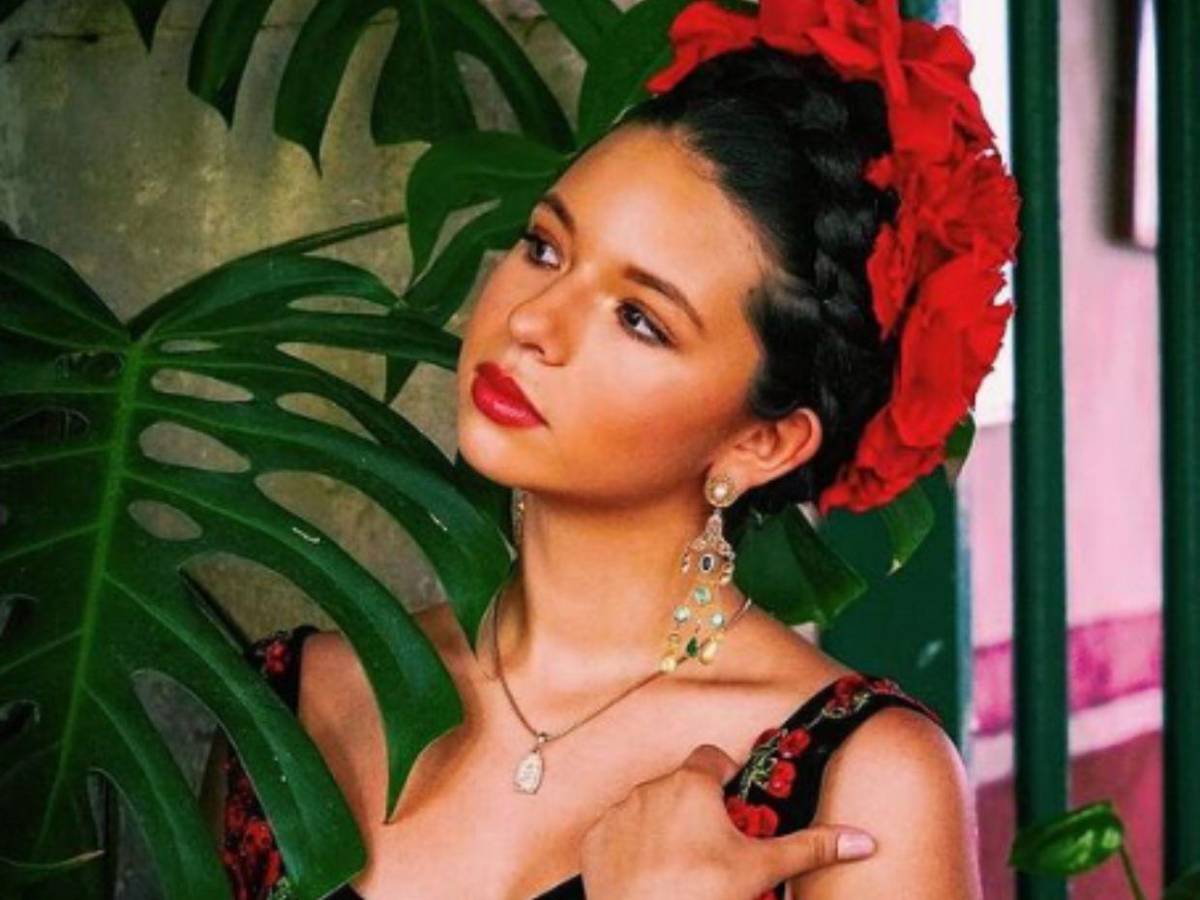 Nodal no dedicó Latin Grammy a Ángela Aguilar como sí lo hizo con Belinda y Cazzu