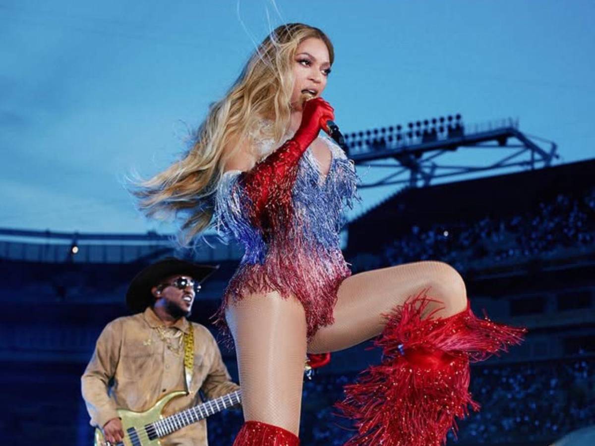 ¿Es Beyoncé un genio artístico o una máquina de marketing?