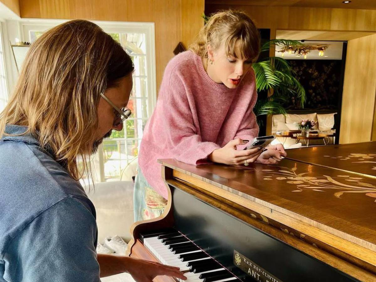 Los supuestos mensajes de Taylor Swift sobre Justin Baldoni: Esta perra sabe que algo viene