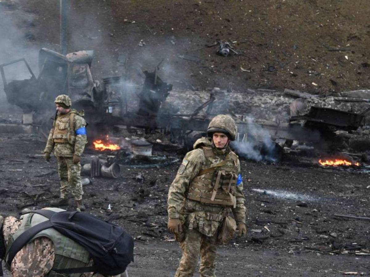 Ucrania: Ejército recuperó “2,000 km” de territorio tomado por Rusia