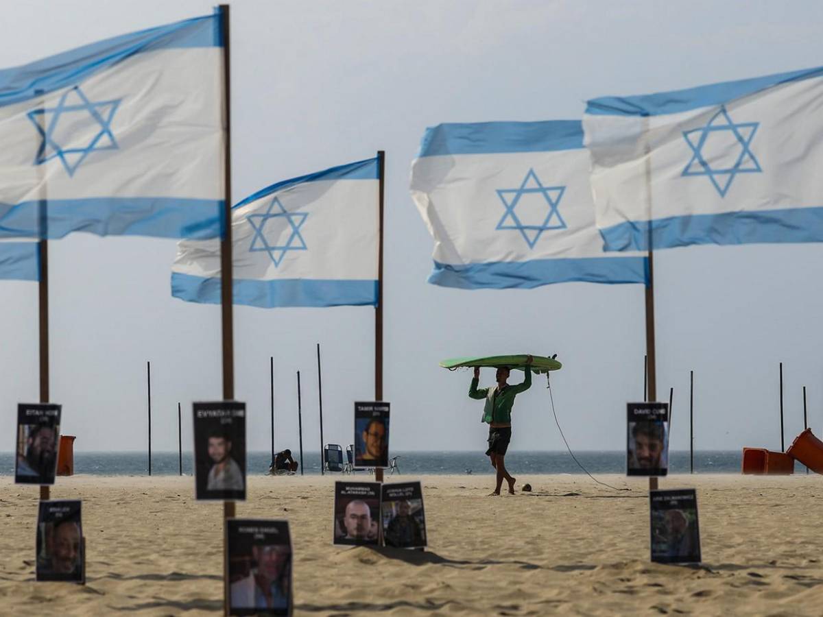 Sus hijos e hijas fueron secuestrados y llevados a la oscuridad del cautiverio: Israel recuerda víctimas del ataque de Hamás