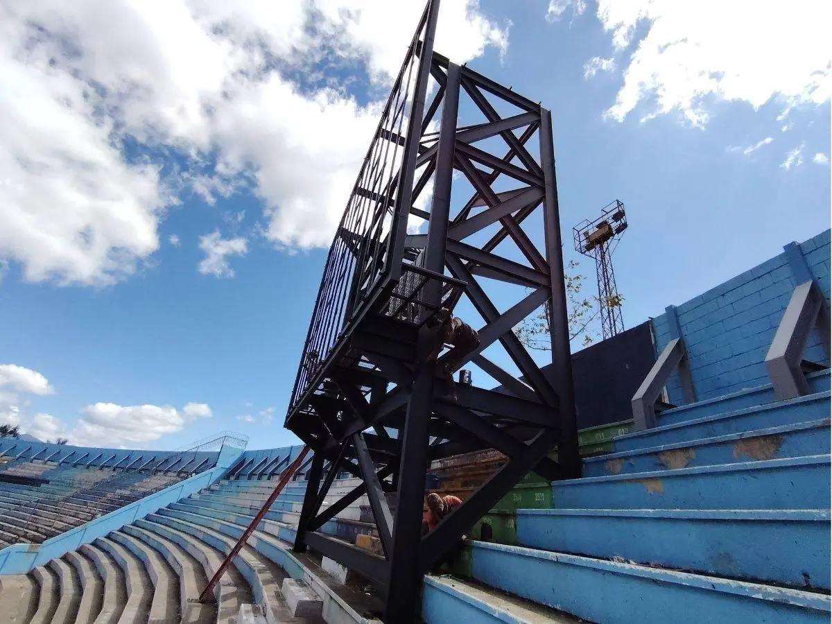 Anuncian fecha que estará lista la pantalla del estadio Nacional: Marca y el país que la donó