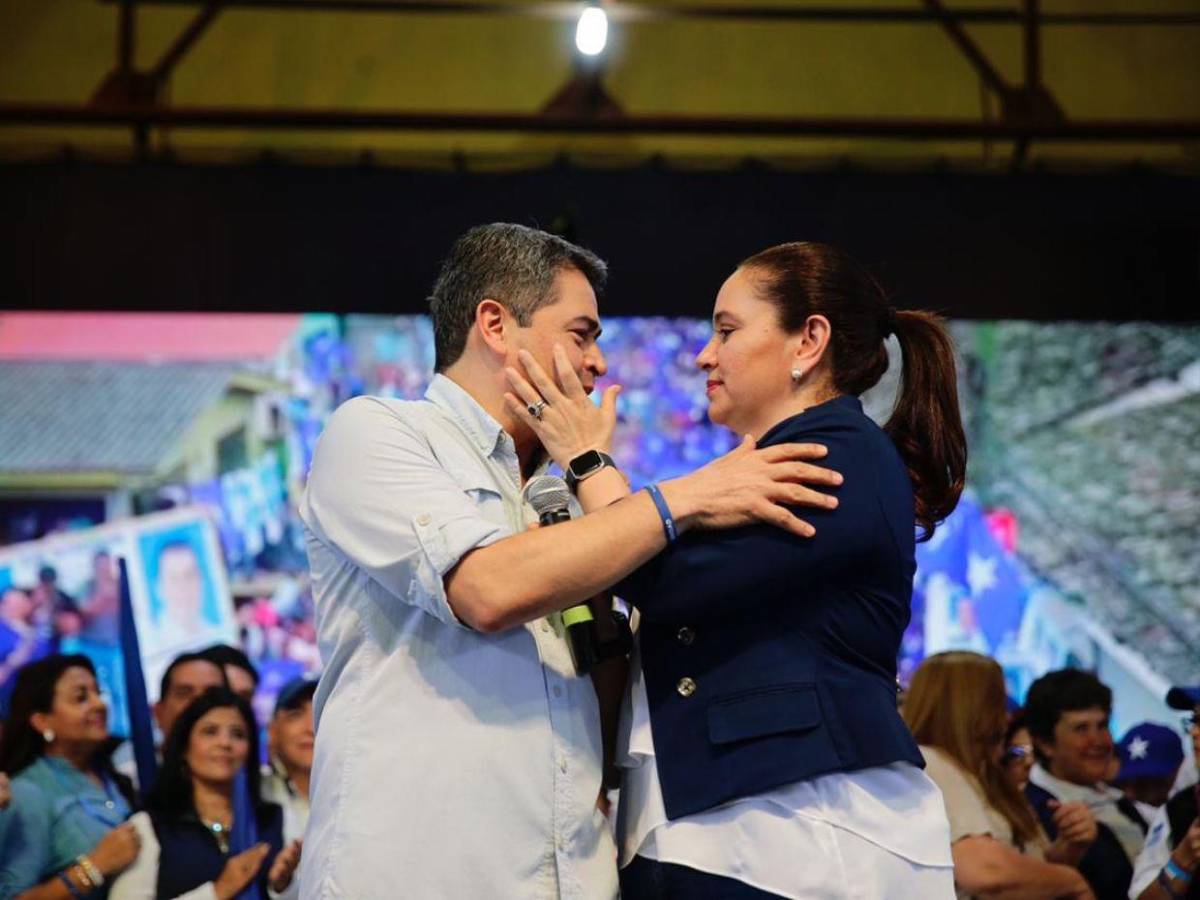La familia de Ana García, la precandidata nacionalista y ex primera dama de Honduras