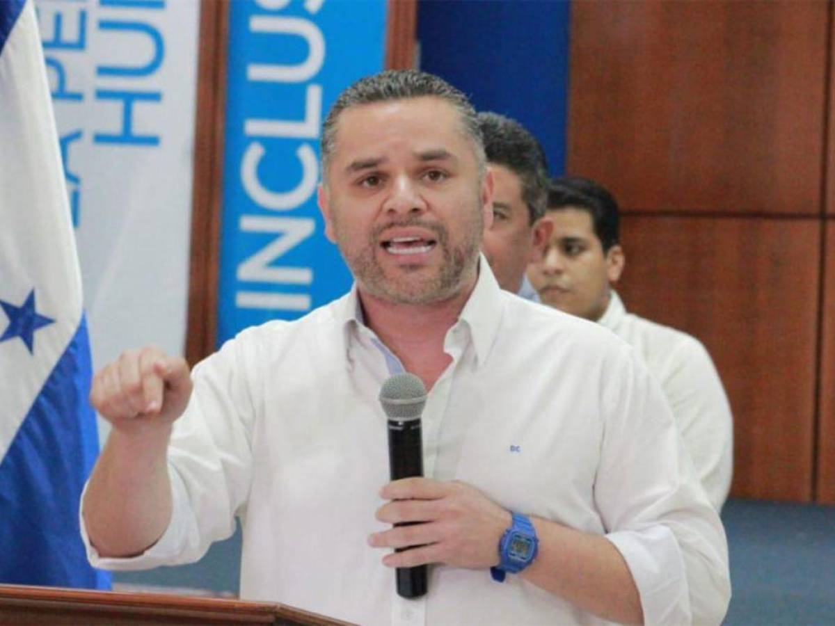 David Chávez propone que 15 niños elijan mediante una tómbola a los nuevos magistrados de la CSJ