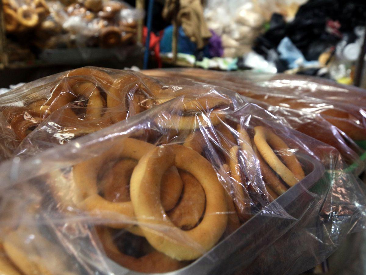 ¿Cuánto cuesta cada ingrediente para nacatamales y torrejas en la capital?